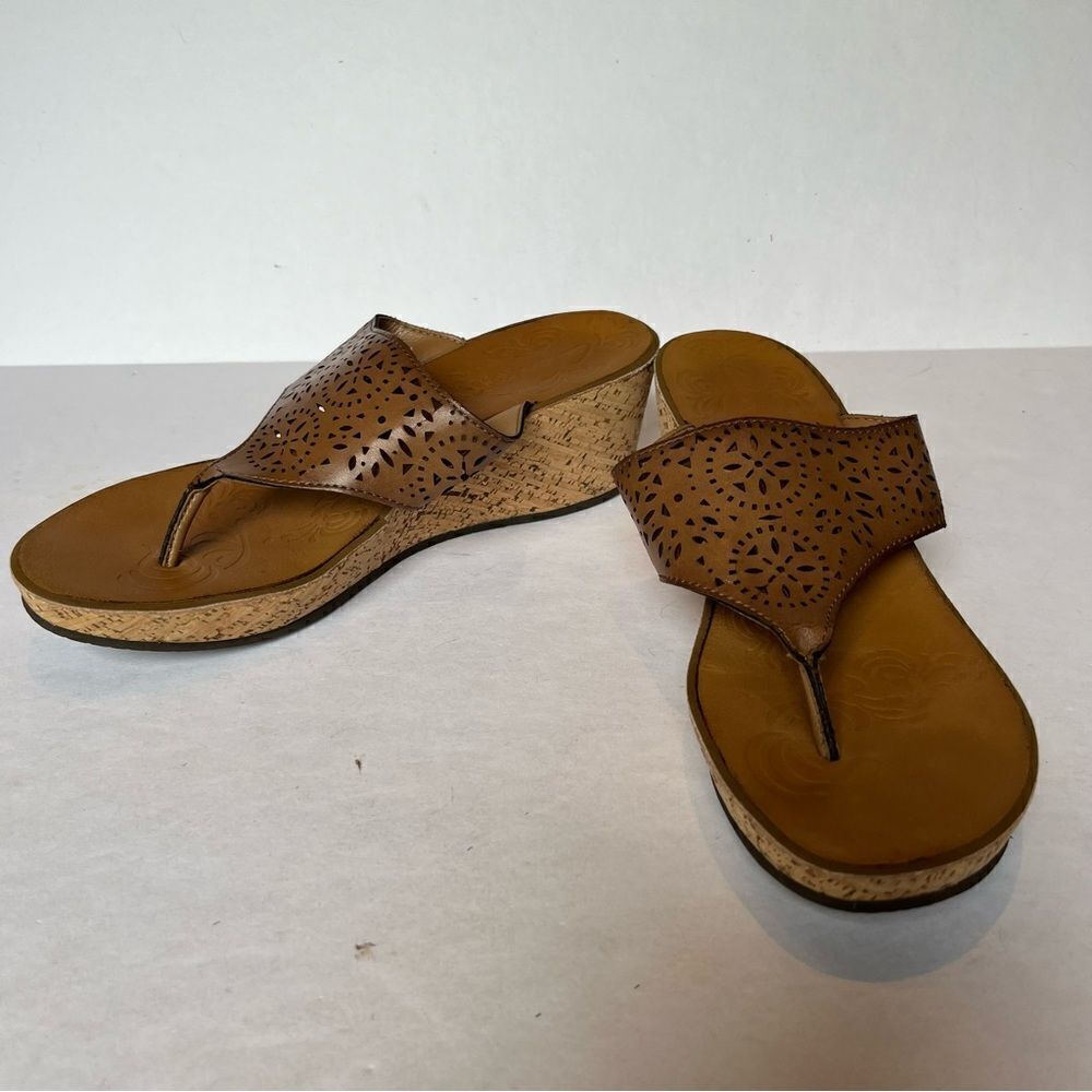 Clarks Women's Heeled Cork Wedge Sandals Cut Out Light Brown Size 9M